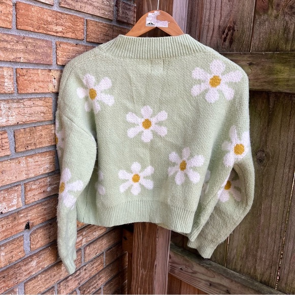 Princess Polly Green Floral/Daisy Cardigan - Picture 3 of 3